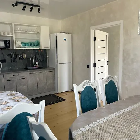 Black & White House Mykulychyn